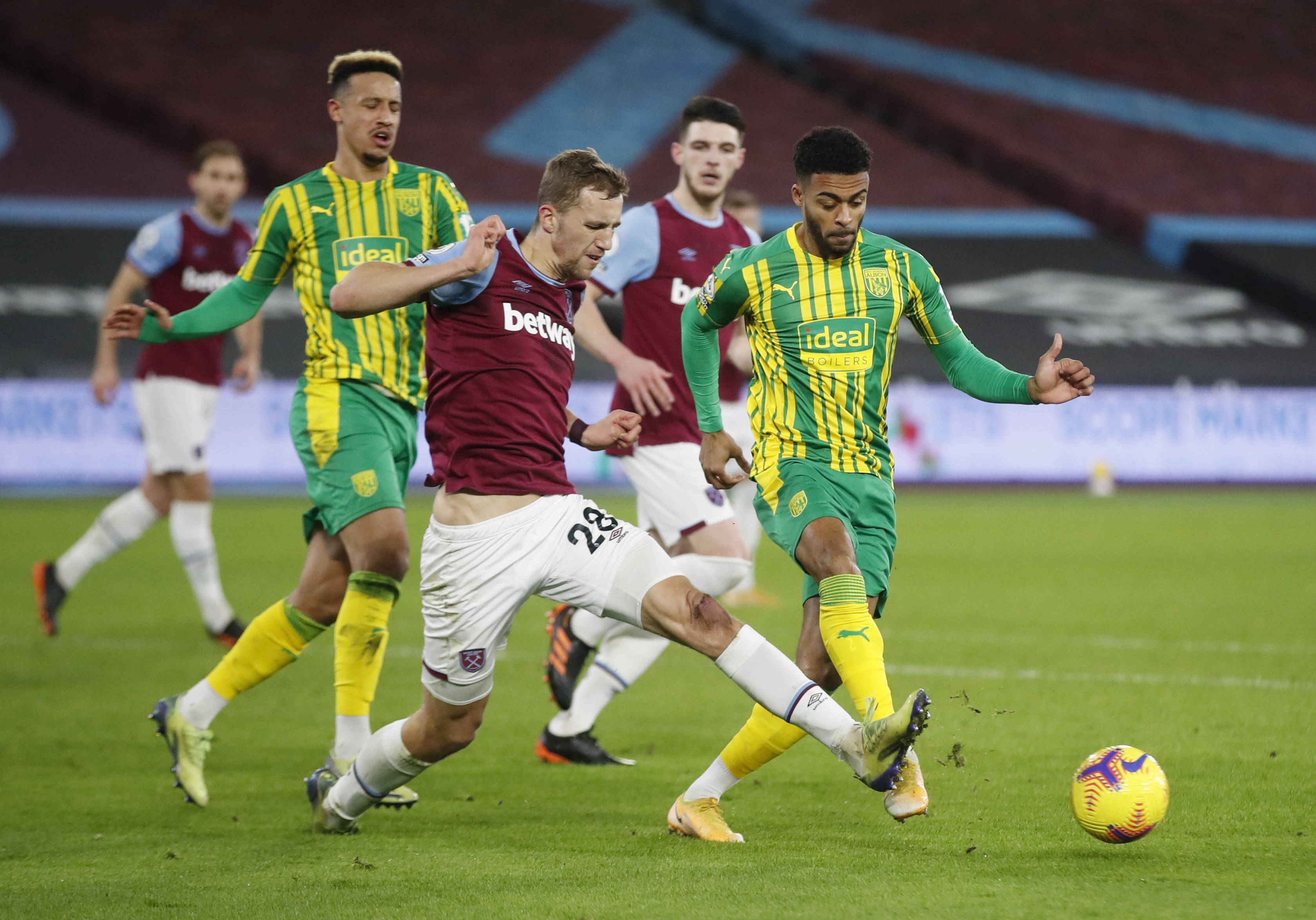 越多的女性 越多的女性