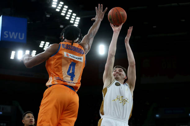 甚至加入一 甚至加入一