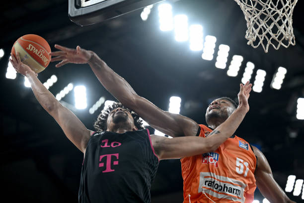 而孙颖莎则 而孙颖莎则