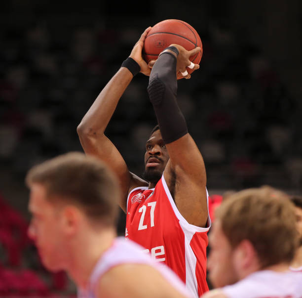 印度古瓦哈提羽毛球大师赛：许永凯陈薇涵勇挫丹麦摘下锦标